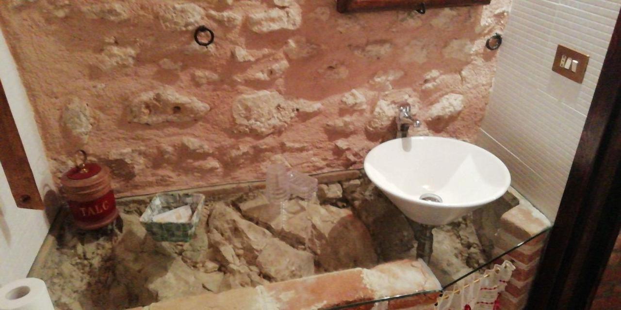 La Casa Su Le Dimore Del Borgo Santo Stefano Di Sessanio Eksteriør billede