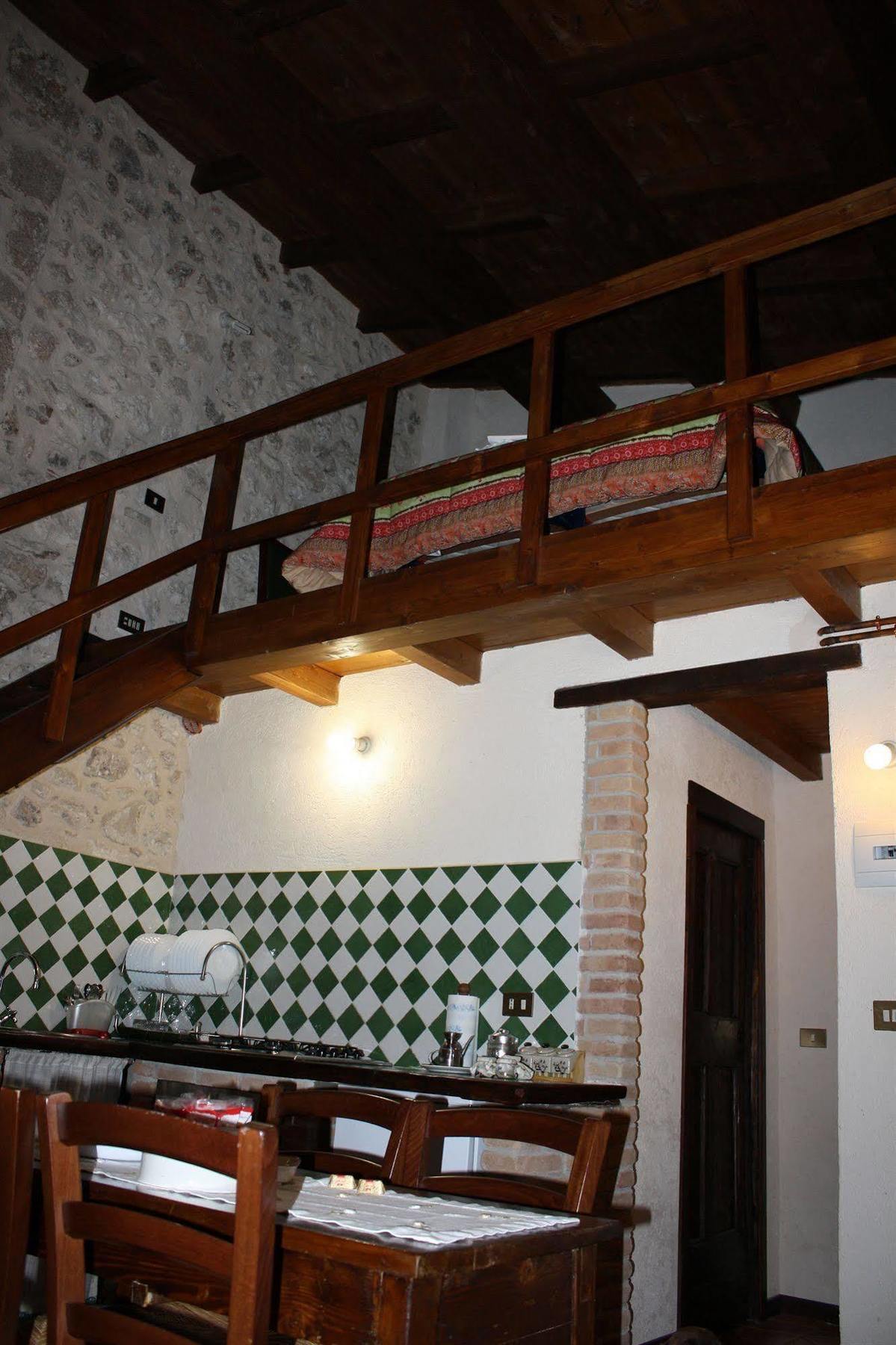 La Casa Su Le Dimore Del Borgo Santo Stefano Di Sessanio Eksteriør billede