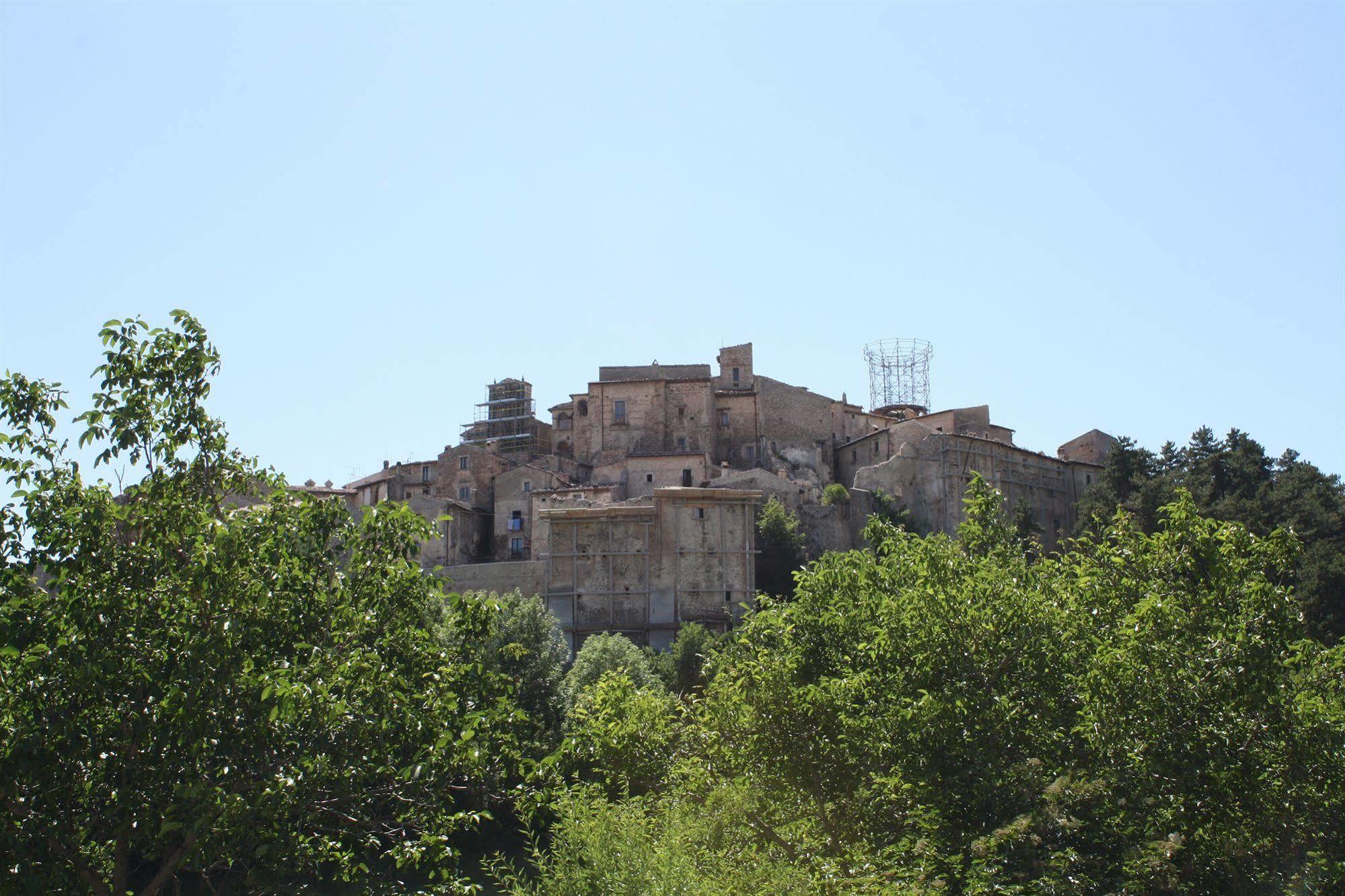 La Casa Su Le Dimore Del Borgo Santo Stefano Di Sessanio Eksteriør billede